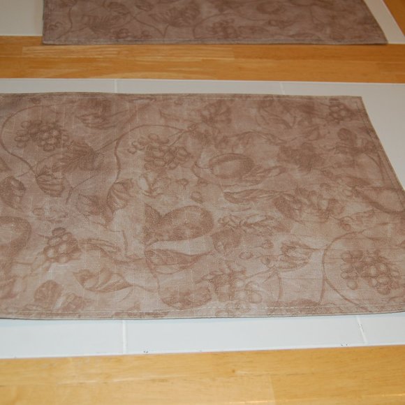 4 Tan/Brown/Beige Tone Fruit & Leaves Print Placemats 13 1/4" Wide by 18" Long - Picture 9 of 12